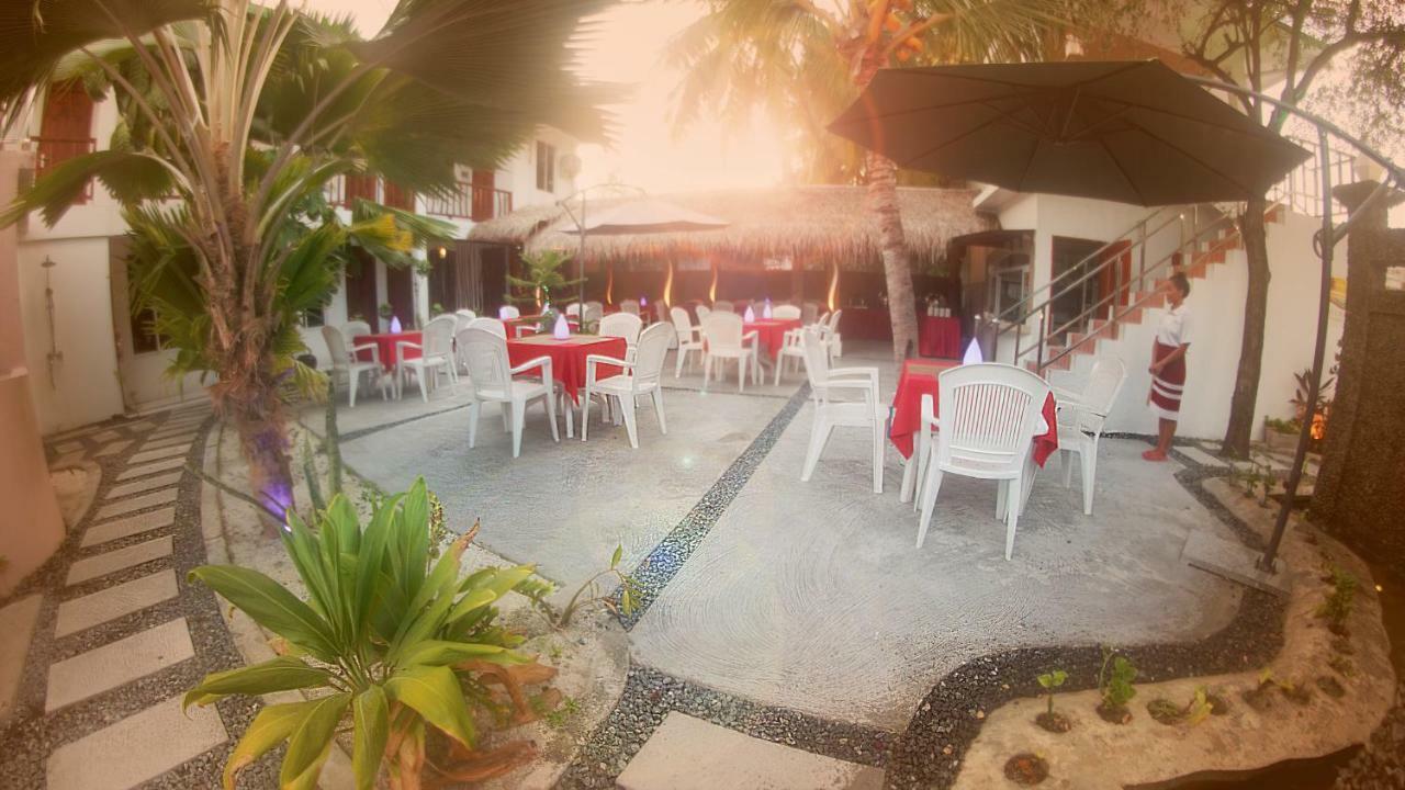 Santa Rosa Maldives Hotel Thulusdhoo Exterior photo